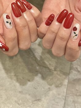 リット 代々木上原(lit.)/ゆるふわ手描きネイル*赤白