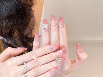 ちゅるん透明感ネイル