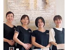 ルクラ(Lecura)の雰囲気（ベテランスタッフのオールハンド。リンパ節を開け結果重視の手技）