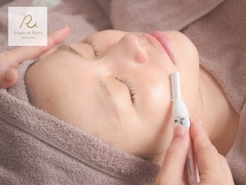 ボーテドリッシュ(Beaute de Riche)の写真/輝くツヤ肌へ!産毛ケア×フェイシャルのこだわりメニュー誕生!敏感,小鼻,全顔WAXでワンランク上の美しさへ