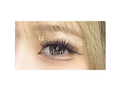 セレーナ(Selena)の写真