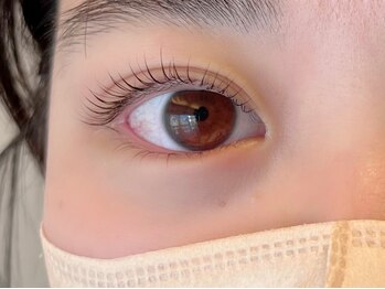 エヌ アイラッシュ(enu eyelash)の写真/自然な仕上がりで透明感や抜け感プラス！健康的で美しく"魅せる"目元にお仕上げし、貴方の理想を叶えます☆