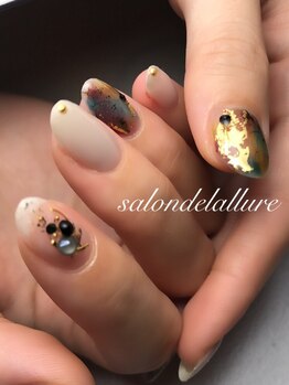 サロンドラリュール(Salon de L'Allure)/