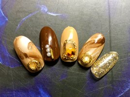 マーブルテイストのジュエリー