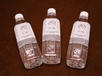 メデル(MEDEL)/バストアップを身体の内側から