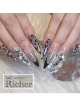 エスフィーネイルサロン リシェル(Esfy nailsalon Richer)/アプレ　フレンチ×埋め尽くし
