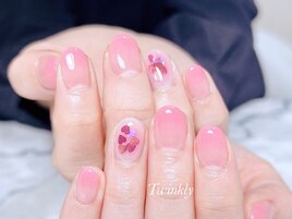 シンプルアートのseasonネイル