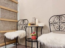 ムーヴオン 府中(MoveOn)の雰囲気（ゆったりした待合室。ドリンクサービスもあります。）