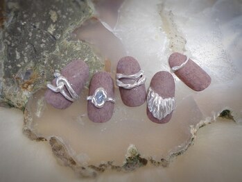 アミュリー ネイル アトリエ(Amury nail atelier)/メタリック アクセサリーネイル