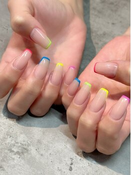 エム(em)/カラフルフレンチ