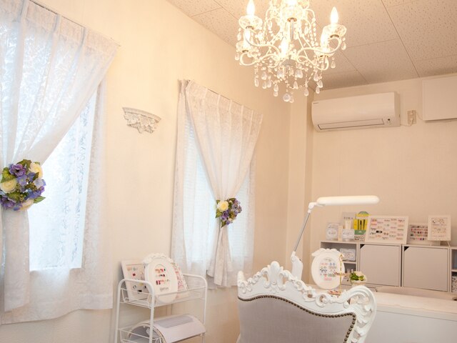 nail salon RASHISA