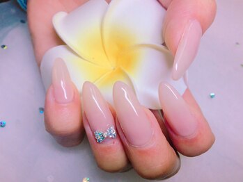 ネイルサロン ネイルクク(Nail KUKU)の写真/シンプルだけど上品でスマートなデザインもたくさん☆美しさを際立たせるアートが楽しめます♪OLさんにも◎