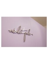 ヴィオレ パール(violet pale)/