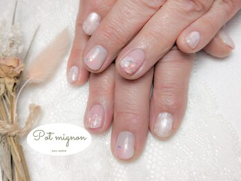 ポ ミニヨン(Pot mignon)/さりげなピンク椿ネイル