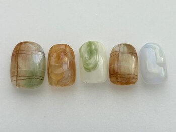 アイネイルズ 池袋店(I-nails)/暖色チェックネイル