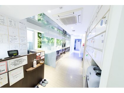酸素カプセルサロン フォレスト 新宿東口店の写真