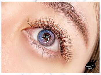 バニーラッシュ(Bunny Lash)/【ボリュームバインドロック】