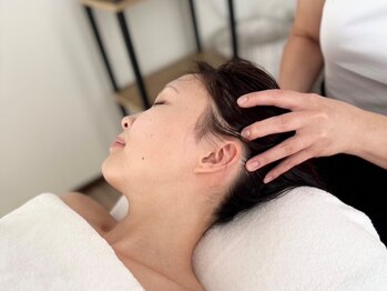 シップ(SHIP)の写真/《首コリ・肩こり・背中のハリ》ドライヘッドスパ×フェイシャルの贅沢な施術で劇的スッキリ！