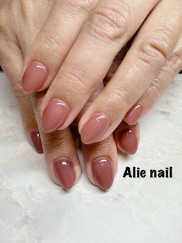 アリーネイル(Alie nail)/