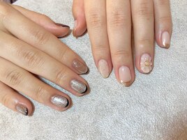 アシンメトリー　フレンチネイル
