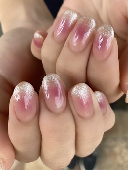サフィールネイルサフィールネイル(Saphir nail)/チーク×ラメグラデーション