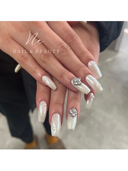 ネオン(Ne.)/white perl