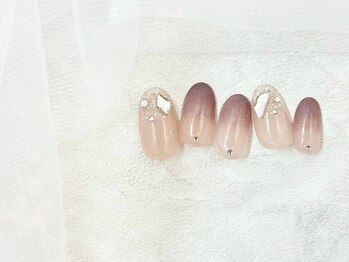 ビジューネイル/ゆめかわネイル