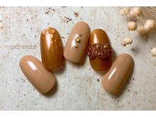 ネイルクローネ(nail crone)/粘土ジェルネイル