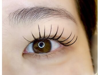 サロンドソレイユ 金山店(Salon de Soleil)の写真/大人気*アイライン効果抜群のバインドロックで憧れの韓国風束感まつげが叶う！【バインドロック60束/80束】