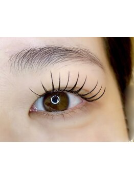 ボリュームのある目元にしたい