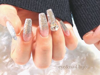 ビジュゥ 緑地公園店/《Saki担当》ラメグラ＊.°