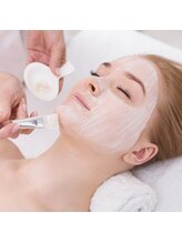 アイリールーム(Ailey Room)/エイジング/シリカピーリング