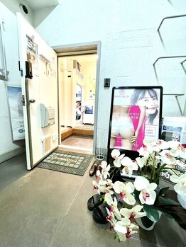 ビューティーセルフ24 金山店(BEAUTY SELF 24)/入口