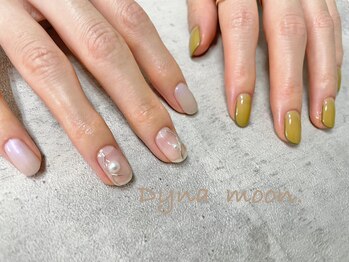 ダイナ ムーン(Dyna moon.)/ちぐはぐネイル☆パラジェル使用