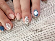 ハイブネイル(Hive nail)/宝石ネイル