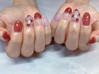 プリヴェ バイ サロンリュクス(Prive by Salon Luxe)/大人カラーでハートネイル