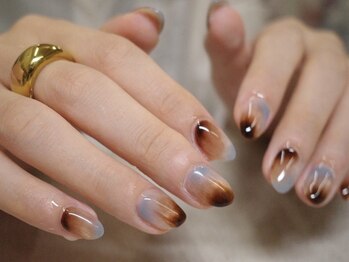 秋 ニュアンスネイル 2025