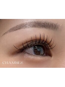 ボリュームのある目元にしたい