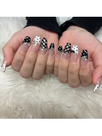 モノクロネイル