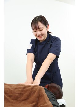 鈴木接骨院 青葉区小松島院の写真/【マッサージだけでは改善しない方へ】悩んできた肩/首のコリを徹底改善♪身体のプロにお任せください◎
