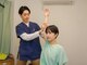 たすき鍼灸治療院の写真/マンツーマン施術でお悩みに向き合い、肩こりの原因を細かく追求！猫背/巻き肩/ストレートネック改善に◎