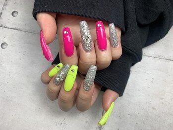ネイル ビューティーマジック 葛西本店/ロング蛍光カラーネイル