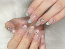 ジョリ チュン(JOLIE TRUONG)の雰囲気（ハンドはもちろん、サンダル映えするフットネイルも♪）