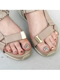 ストーンしきつめネイル