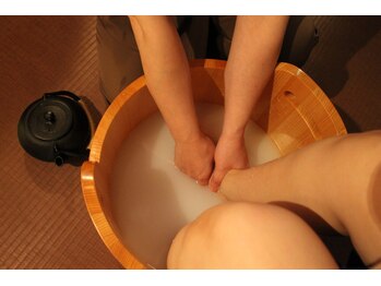 嵐湯 ザ ボディ(嵐湯 the body)/【大阪/梅田】足湯で血行促進