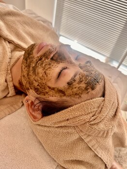 エステアンドアイラッシュ マシェリ(machery)/フェイシャル 施術シーン