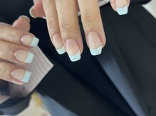 大人フレンチネイル/季節問わず人気design