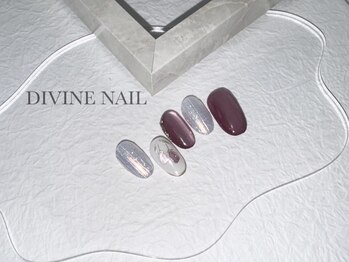 ディバイン ネイルズ(DIVINE NAILS)