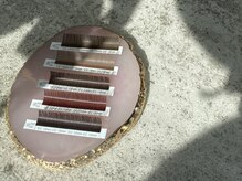 ヌフ 明治神宮前(neuf)の雰囲気（カラーエクステの取り扱いございます(写真は一部です)）