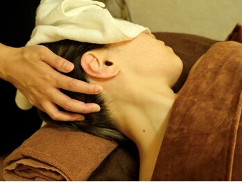 サロン ド ブランシェ(Salon de Blanche)の写真/【首肩こり/眼精疲労/小顔/首しわ改善/育毛促進◎】疲労回復×美容★整体ドライヘッドスパ75分¥11000→7400